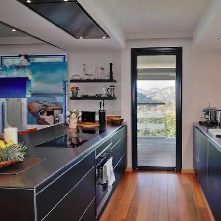 Big Private Terrace And Garden -direct Access Pool 아파트 앙티브