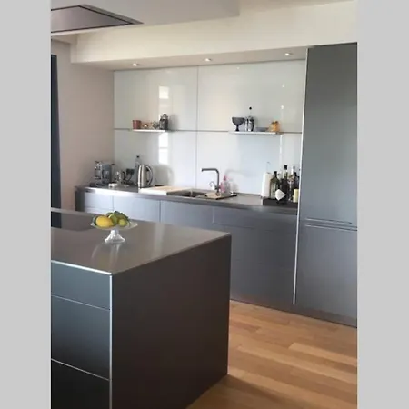 Big Private Terrace And Garden -direct Access Pool